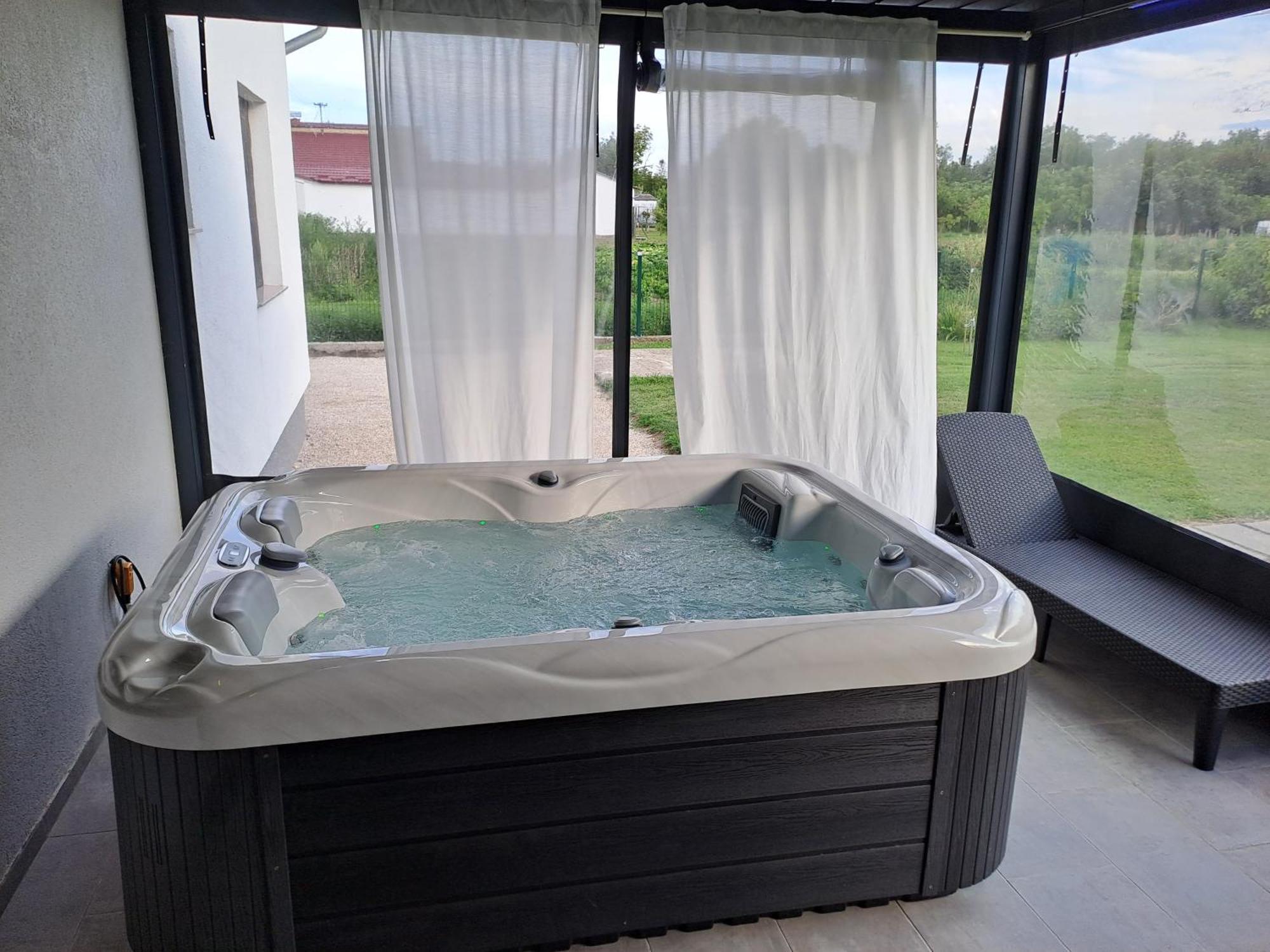 Kuca Za Odmor Domus Alba Villa Branjin Vrh Buitenkant foto